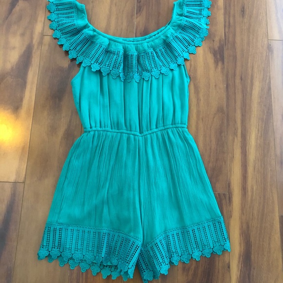 Romper - Picture 1 of 4